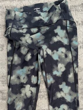 Manduka Women’s Black & Gray Cloud Print Leggings XL